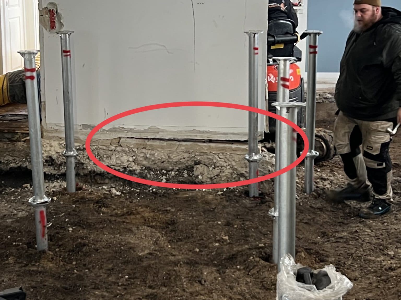 Efterfundering i forbindelse med sætningsskader